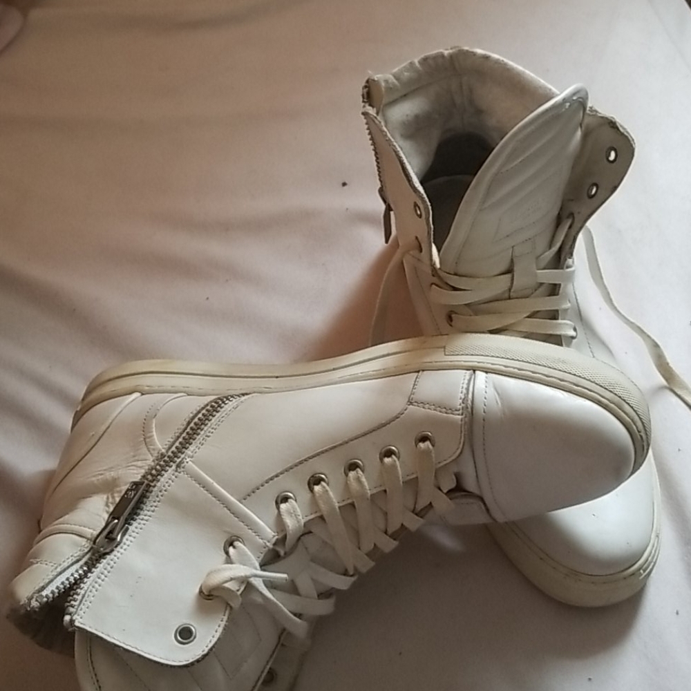 Kenneth Cole shoes
